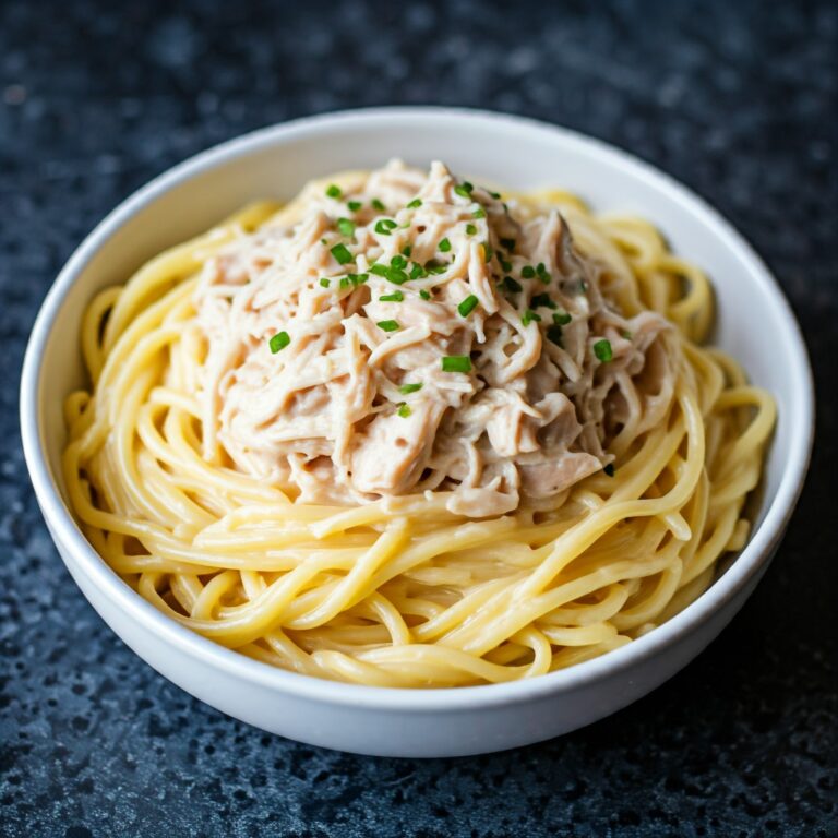 Crockpot Alfredo Chicken – Rich, Creamy, and Irresistible!